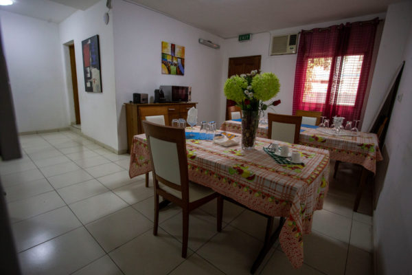 appartment-dining-room-to-rent-vila-alice-luanda-600x400