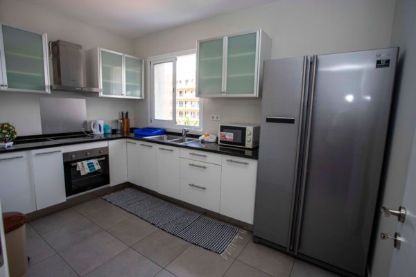appartment-kitchen-cruzeiro-luanda-600x400