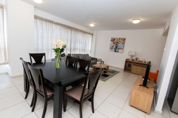 appartment-living-room-miramar-park-avenue-building-rent-angola-600x400