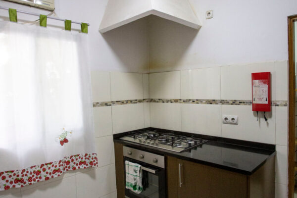 appartments-kitchen-vila-alice-luanda-angola-600x400