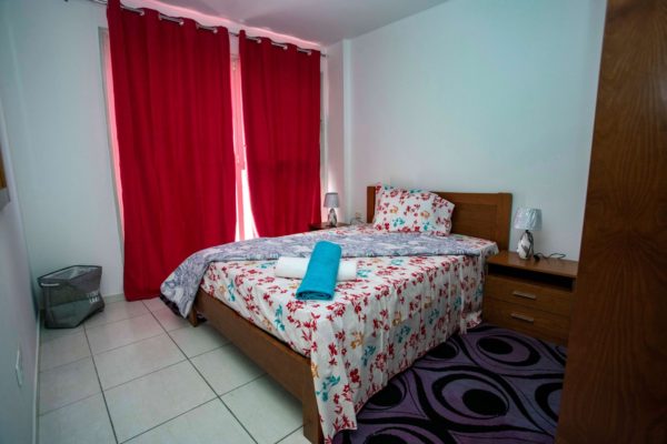 bedroom-rent-maculusso-ponticelli-building-luanda-angola-600x400