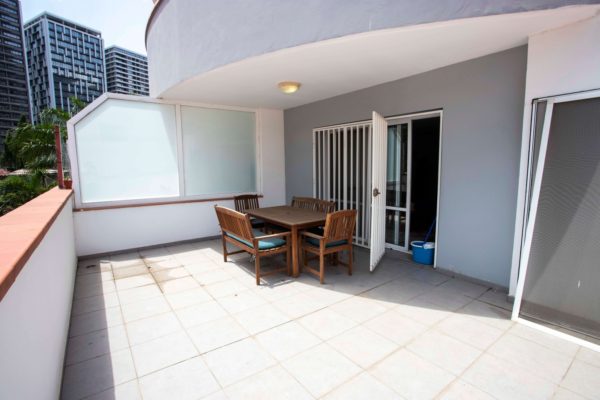 cruzeiro-building-appartments-balcony-rent-luanda-600x400