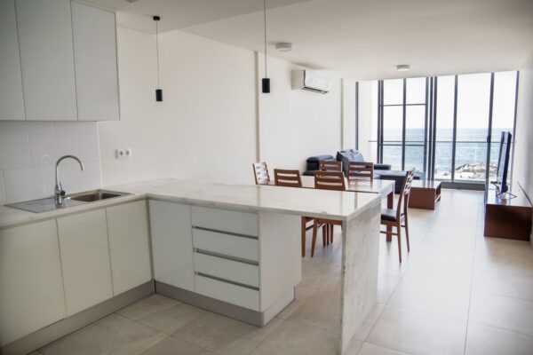 kitchen-to-rent-in-angola-luanda-600x400