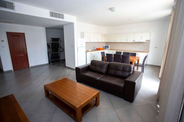 maculusso-ponticelli-building-appartment-living-room-luanda-600x400