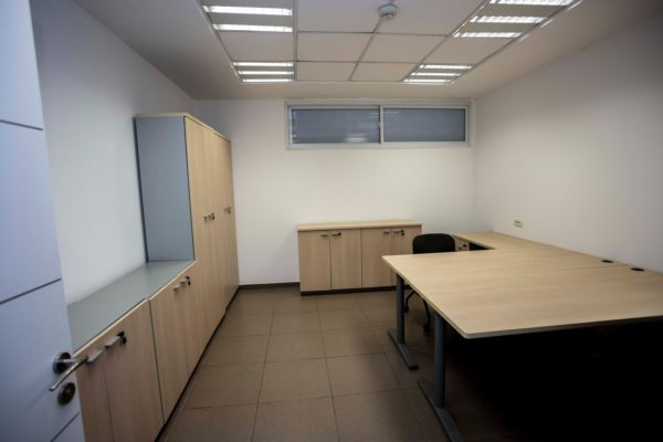 office-sala-alugar-angola-luanda-600x400