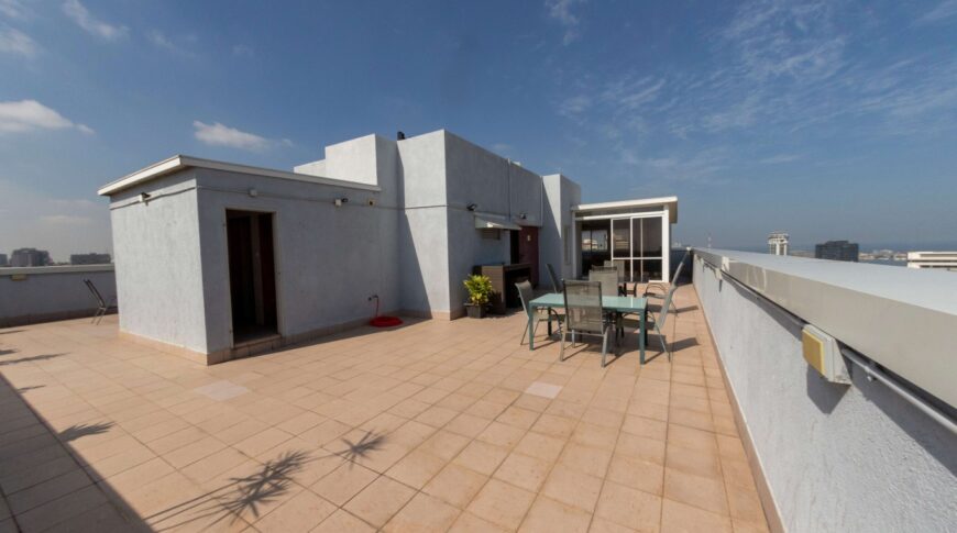 rooftop-building-luanda-angola-miramar-870x485